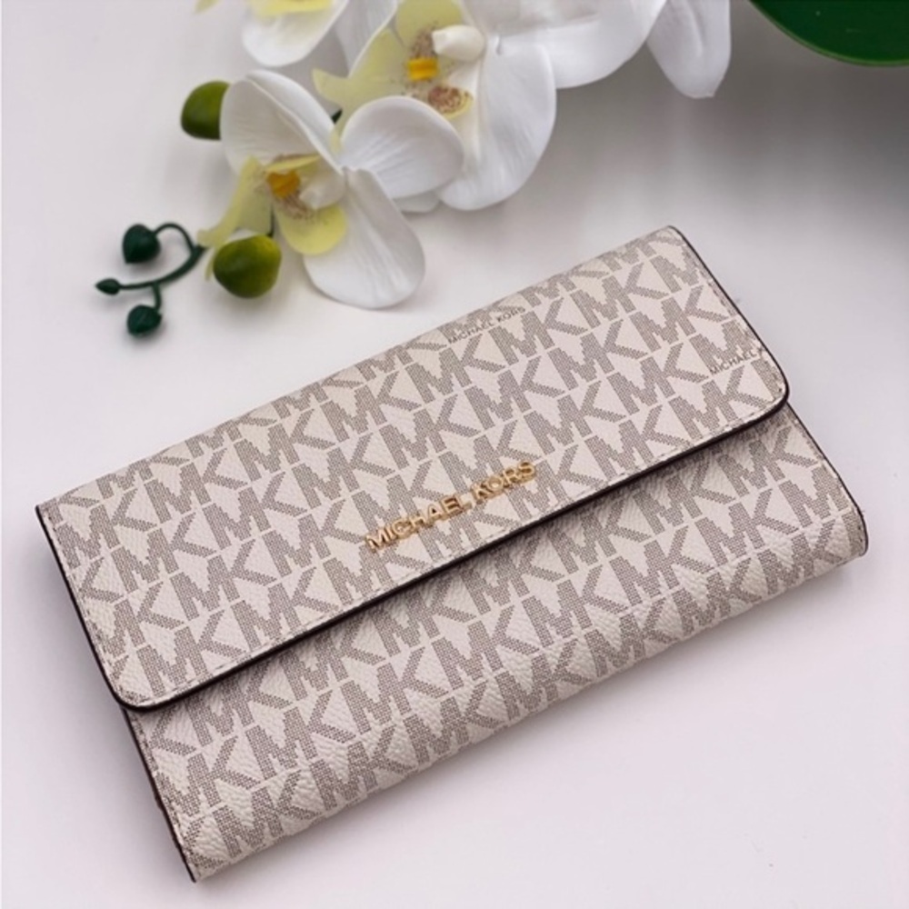 Michael Kors Trifold Wallet Vanilla